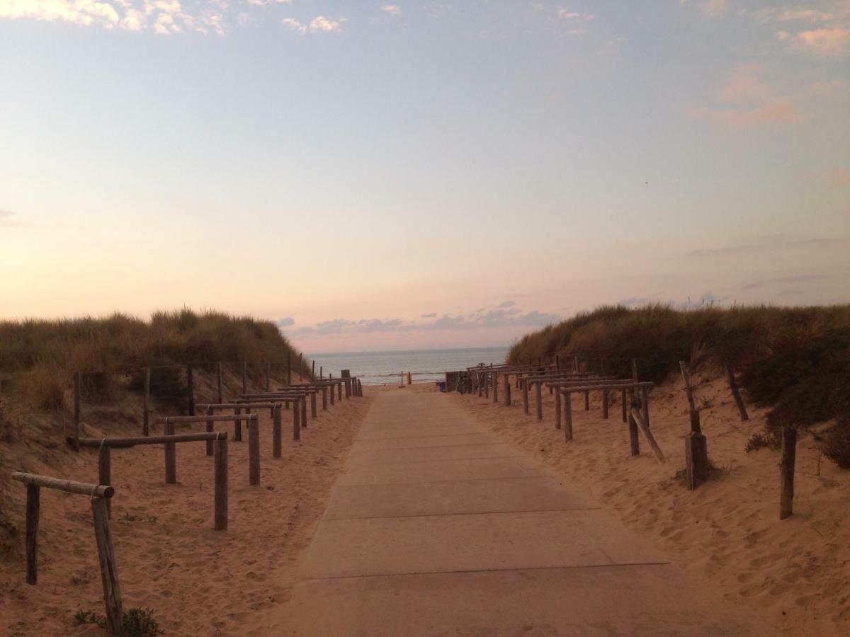 Beach Rose, 1 free parking, 2 min. from beach, jacuzzi Noordwijk Exterior foto